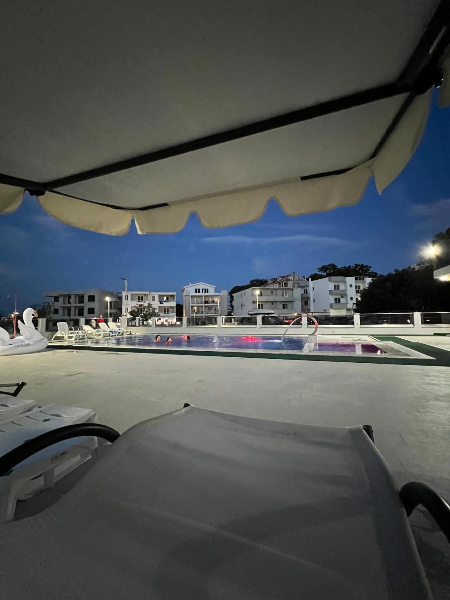 Appartement Zalli *