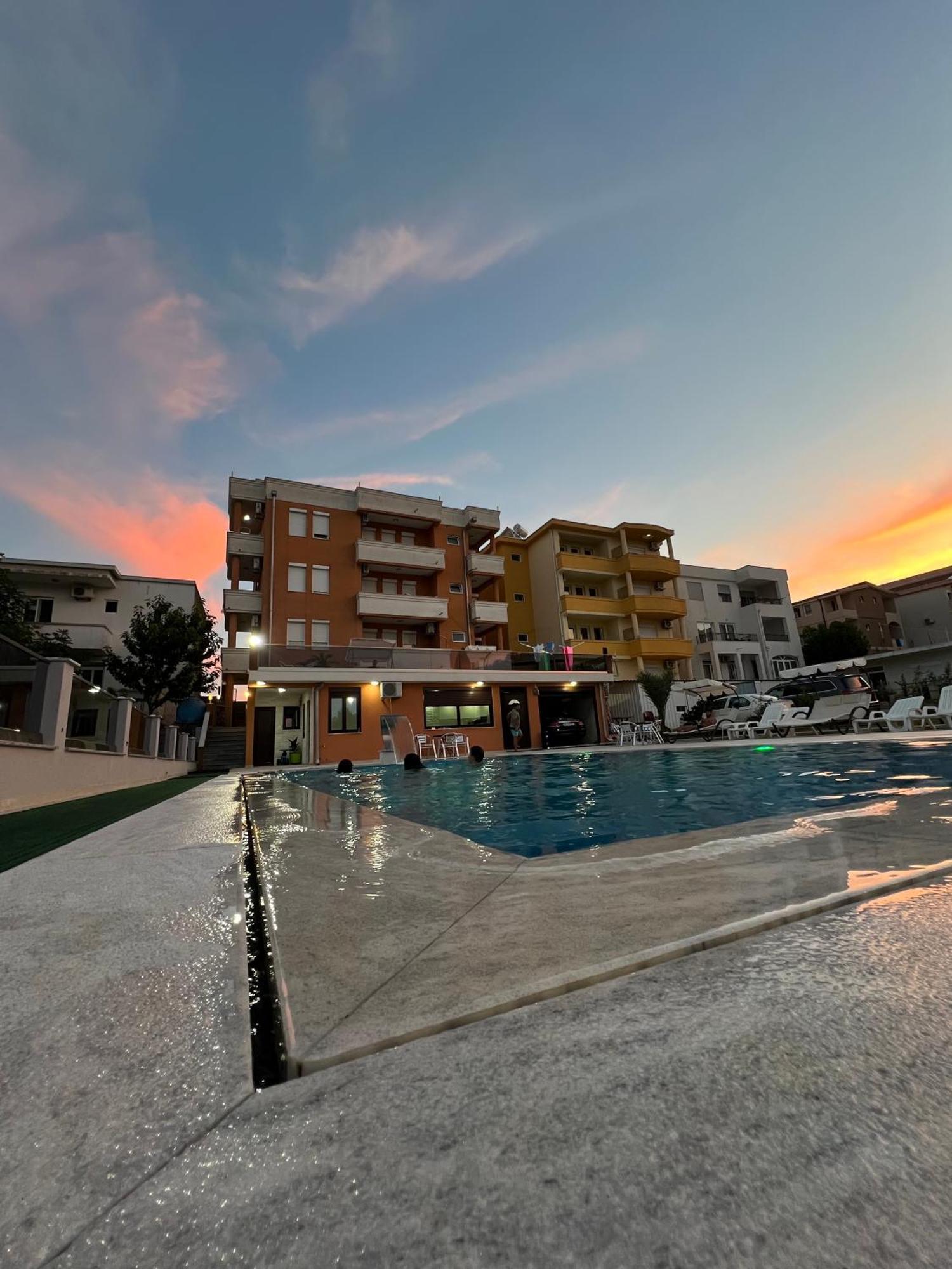 Appartement Zalli *