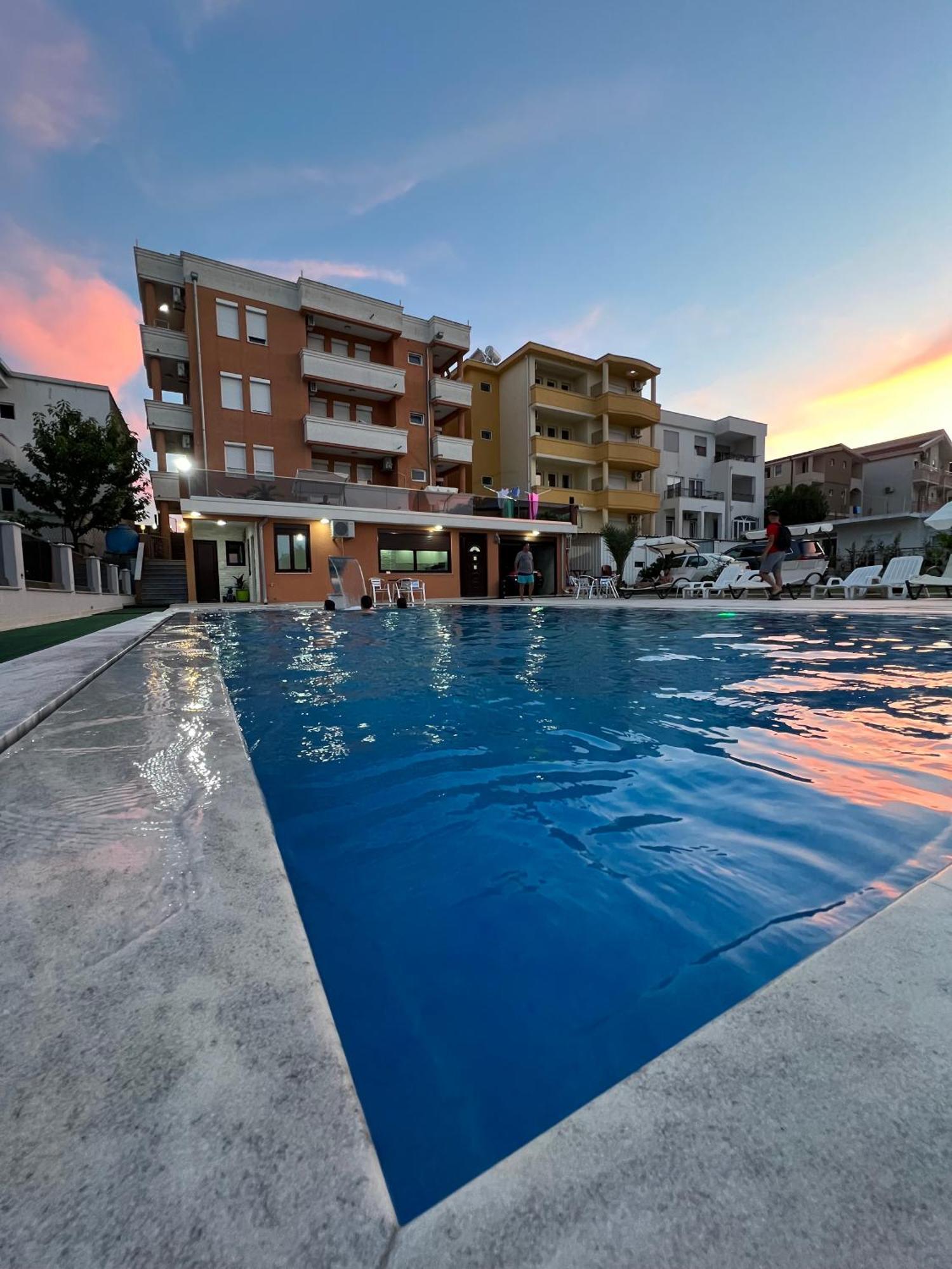 Appartement Zalli *